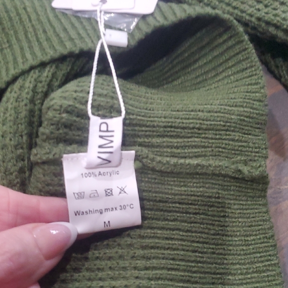 Green Women's Hooded Sweater - Picture 5 of 5